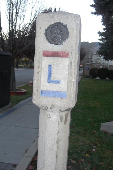 Lincoln Highway marker again